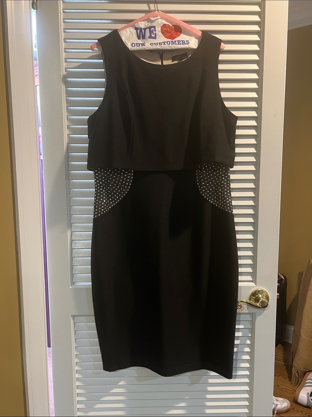 Jax Sleeveless Midi Dress 👗